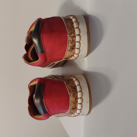 Women's shoes topsider style.Brand new. Never worn.lace free . NWOT - Picture 4 of 4